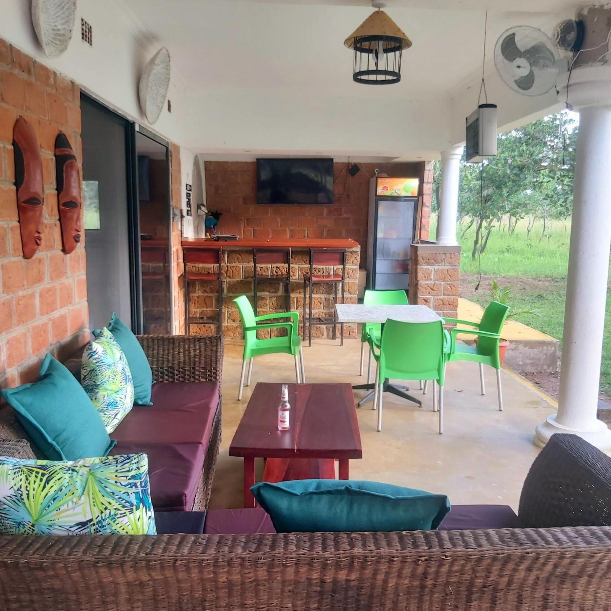 Warthog House-Cozy Country House, 3 Bed Mumbwa Kültér fotó